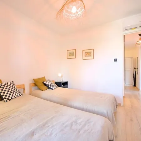 La Mandriote, A Pied Et Clim